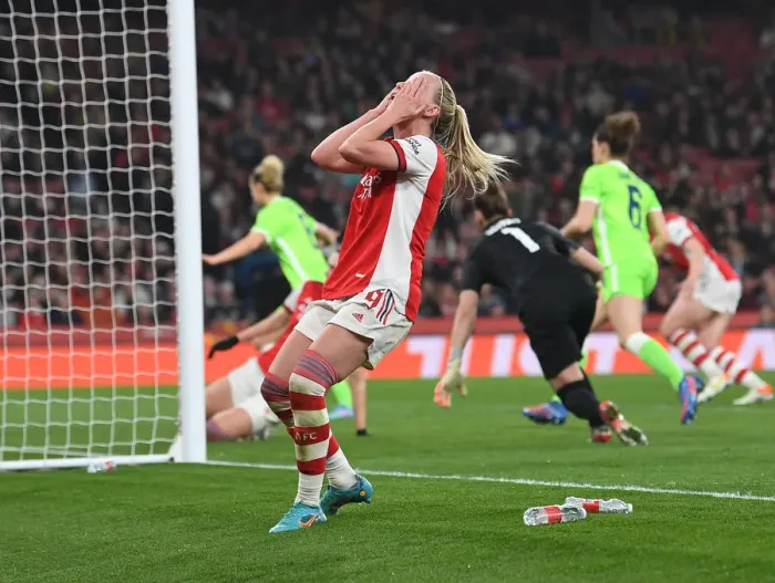 Framed Print : Arsenal Women vs. VfL Wolfsburg: UEFA Women's Champions League Quarterfinals (2021-22) Framed Print : Arsenal Women vs. VfL Wolfsburg: UEFA Women's Champions League Quarterfinals (2021-22)