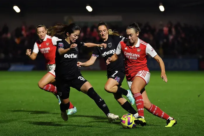 Framed Print : Arsenal Women vs. West Ham United: Barclays WSL Showdown at Meadow Park (2022-23)