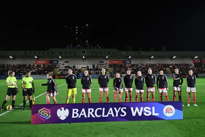 Framed Print : Arsenal Women vs West Ham United: Showdown in the Barclays WSL at Meadow Park