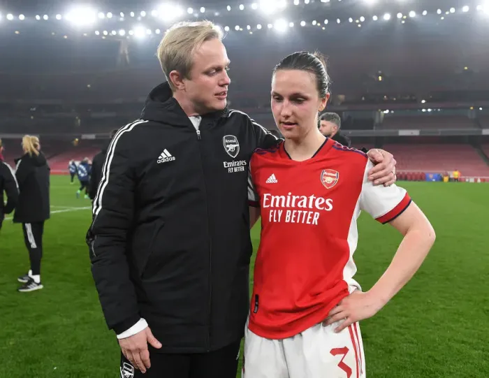 Framed Print : Arsenal Women's Champions League: Eidevall and Wubben-Moy Discuss First Leg Against VfL Wolfsburg