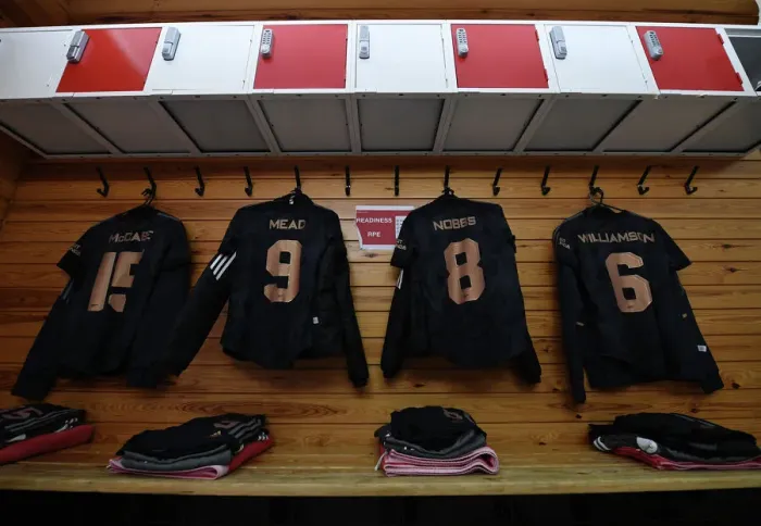 Framed Print : Arsenal Women's Champions League Preparation: Ajax Showdown in Amsterdam