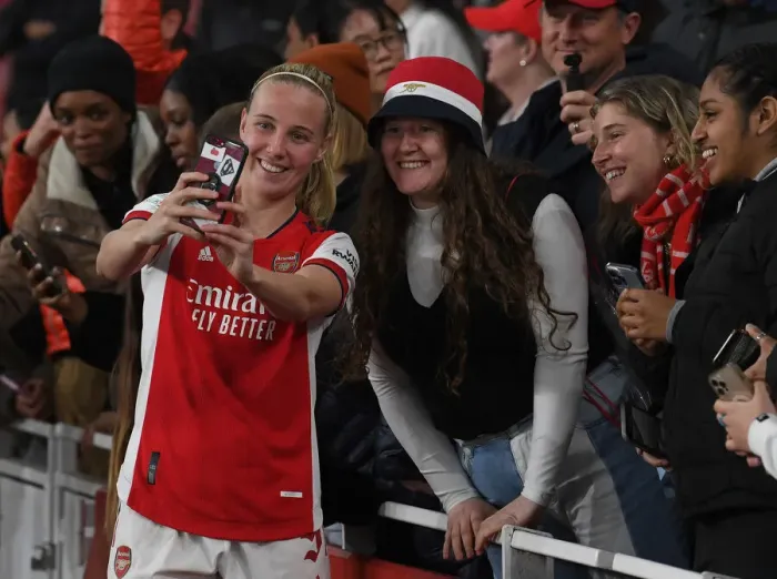 Framed Print : Arsenal Women's Champions League Quarterfinal: Beth Mead Celebrates with Fans vs. VfL Wolfsburg