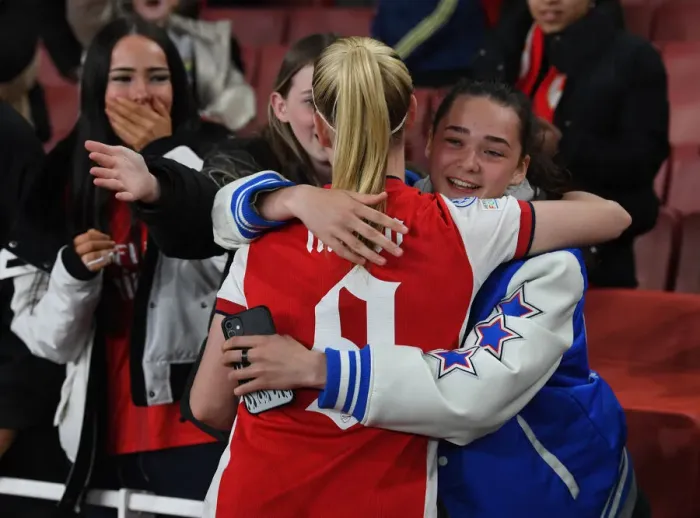 Framed Print : Arsenal Women's Champions League Victory: Beth Mead Celebrates with Fans