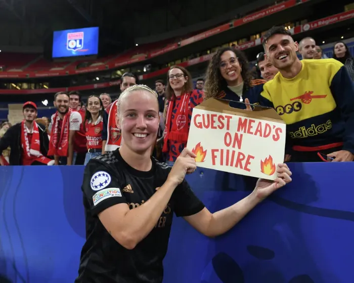 Framed Print : Arsenal Women's Champions League Victory: Beth Mead Celebrates with Fans after Olympique Lyonnais Match