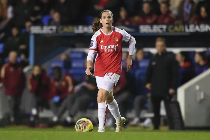 Framed Print : Arsenal Women's Continental Tyres League Cup Victory: Crushing Reading