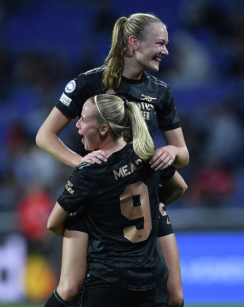 Arsenal Women's Dominance: Beth Mead Scores Fifth Goal in Olympique Lyonnais Victory, UEFA Women's Champions League 2022-23