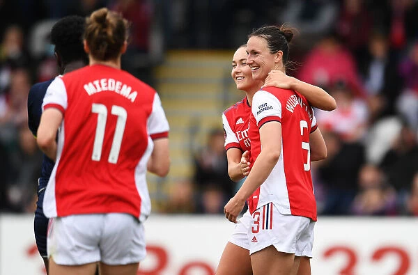 Arsenal Women's Dominance: Lotte Wubben-Moy Scores Fifth Goal Against Aston Villa in FA WSL Showdown