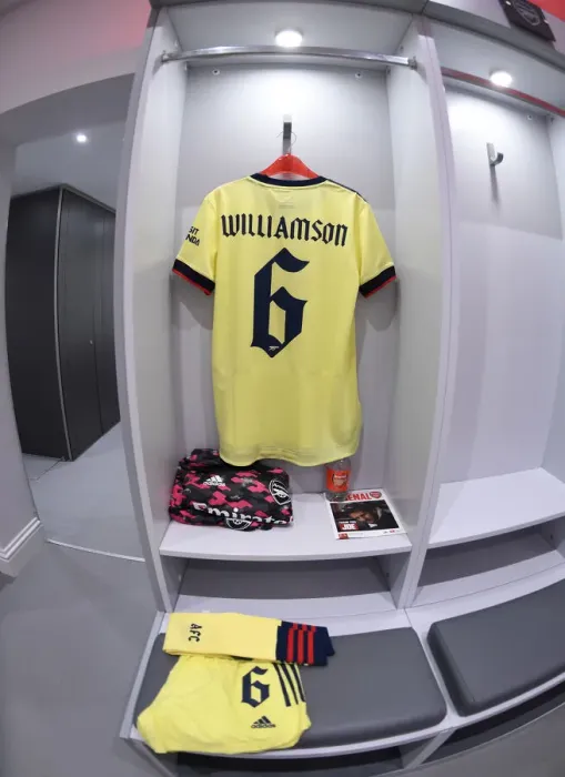 Framed Print : Arsenal Women's FA Cup 5th Round: Leah Williamson's Pre-Match Focus