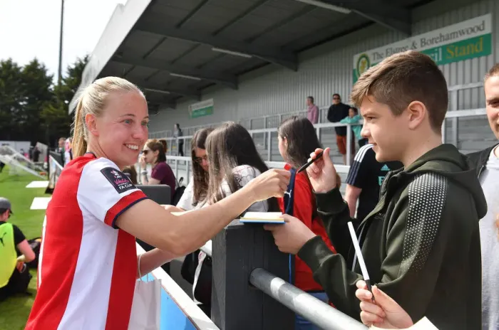 Framed Print : Arsenal Women's FA Cup Semi-Final: Beth Mead Signs Autographs After Arsenal vs. Chelsea Showdown