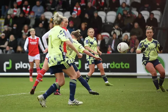 Framed Print : Arsenal Women's FA Cup Triumph: Stina Blackstenius Scores the Decisive Goal