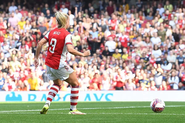 Arsenal Women's FA WSL: Beth Mead Scores Thrilling Hat-Trick Against Chelsea at Emirates Stadium