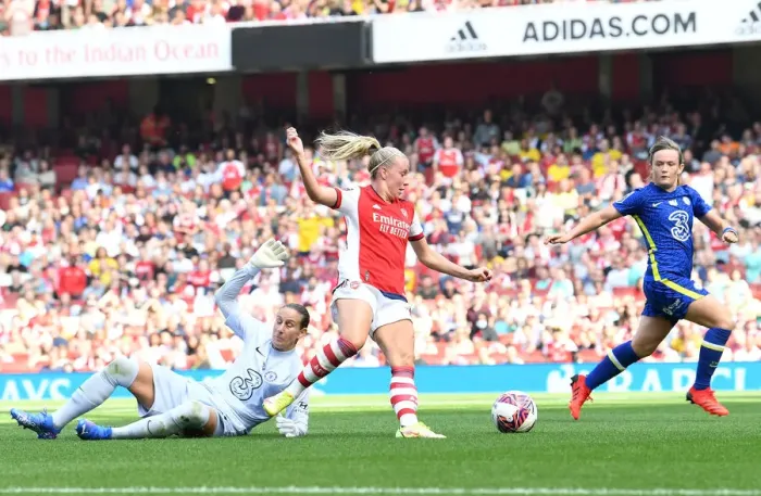Framed Print : Arsenal Women's Glory: Beth Mead Scores Hat-Trick Against Chelsea in FA WSL Match