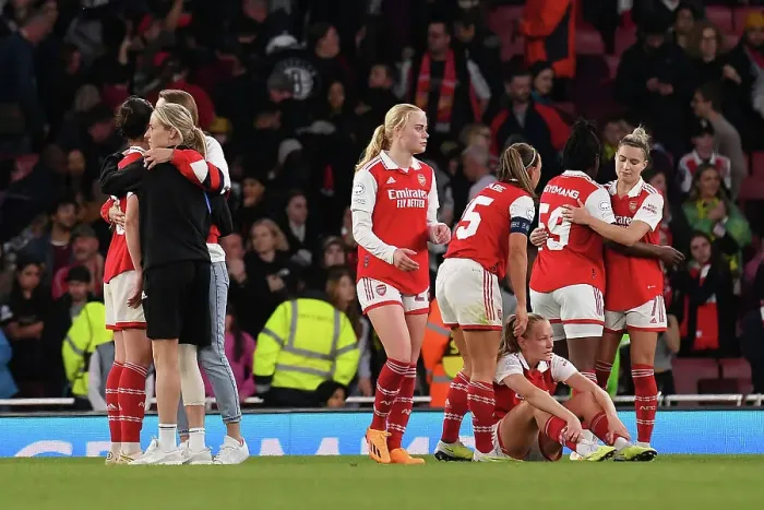Framed Print : Arsenal Women's Heartbreak: Lotte Wubben-Moy Consoled by Vivianne Miedema and Leah Williamson after Semifinal Defeat to VfL Wolfsburg Framed Print : Arsenal Women's Heartbreak: Lotte Wubben-Moy Consoled by Vivianne Miedema and Leah Williamson after Semifinal Defeat to VfL Wolfsburg
