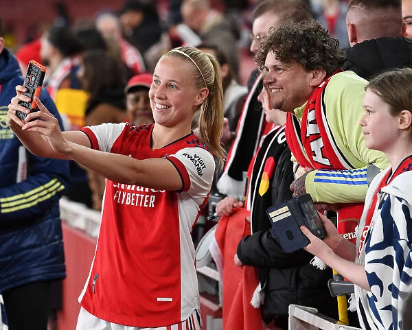 Arsenal Women's Historic FA WSL Victory: Beth Mead Celebrates with Adoring Fans