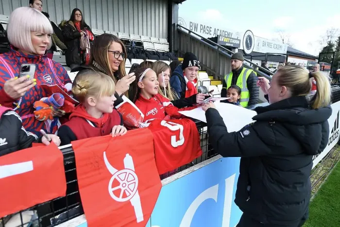 Framed Print : Arsenal Women's Historic Victory: Beth Mead Celebrates with Adoring Fans After Beating Manchester City