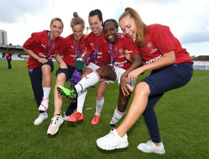 Framed Print : Arsenal Women's Injured Stars Show Off Scars with WSL Trophy After Manchester City Victory Framed Print : Arsenal Women's Injured Stars Show Off Scars with WSL Trophy After Manchester City Victory