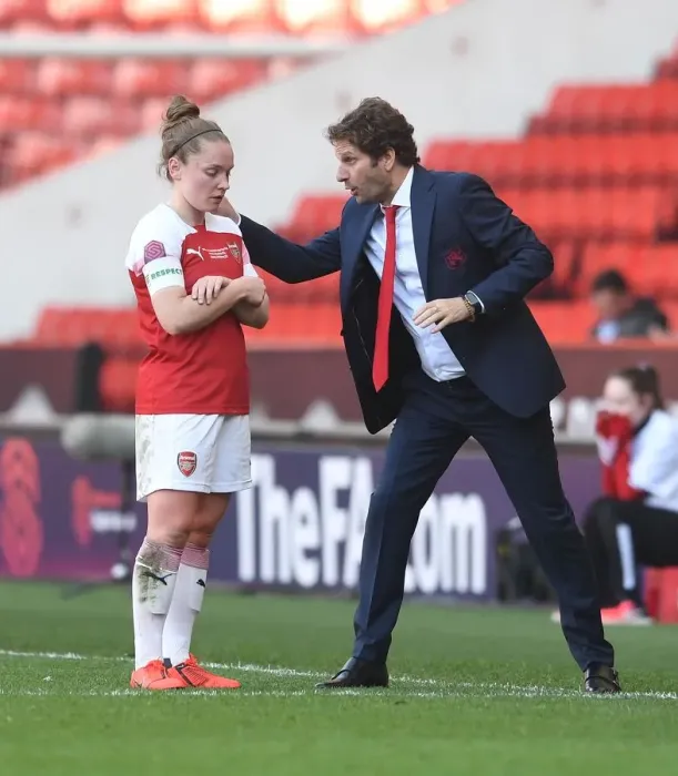 Framed Print : Arsenal Women's Manager Joe Montemurro Gives Instructions to Kim Little in FA WSL Continental Cup Final against Manchester City