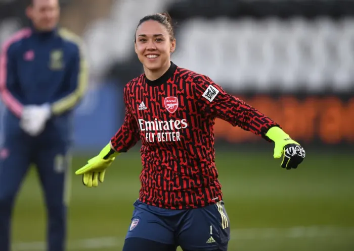 Framed Print : Arsenal Women's Manuela Zinsberger Gears Up Alone at Empty Meadow Park Amidst Coronavirus Pandemic - Arsenal vs Manchester United FA WSL