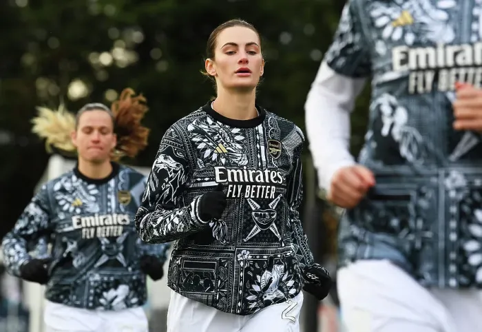 Framed Print : Arsenal Women's Pre-Match Warm-Up vs. Watford Women at Meadow Park