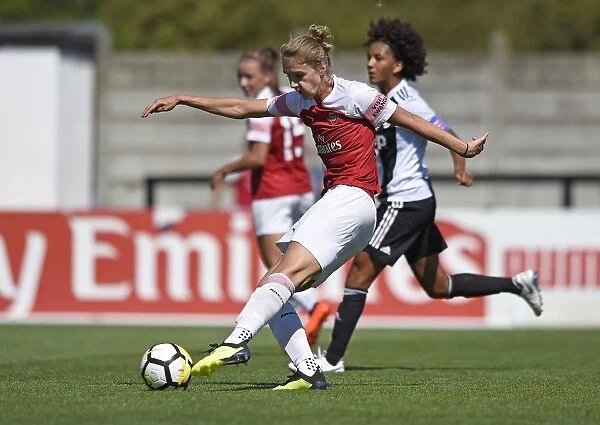 Arsenal Women's Pre-Season Friendly: Arsenal vs Juventus (5 / 8 / 2018) - Vivianne Miedema Scores Double