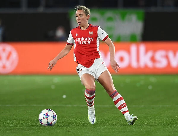 Arsenal Women's Quest for Champions: Nobbs in Action vs. VfL Wolfsburg