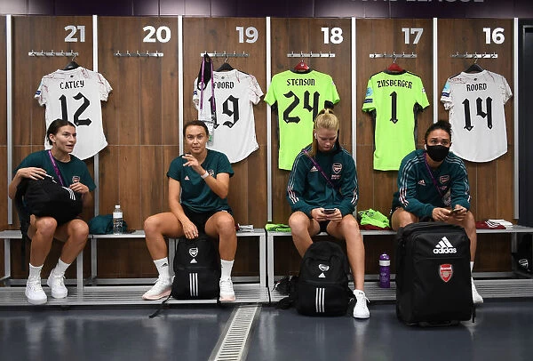 Arsenal Women's Squad in the Changing Room Before UEFA Champions League Quarterfinal vs Paris Saint-Germain