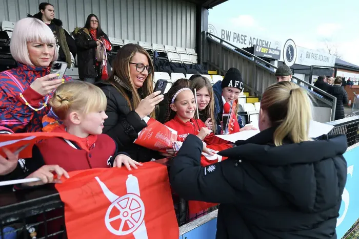 Framed Print : Arsenal Women's Squad Greets Fans After Hard-Fought Arsenal v Manchester City Match in FA Women's Super League