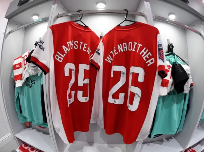 Framed Print : Arsenal Women's Squad: Preparing for Battle against Manchester United (Conti Cup Quarterfinal) Framed Print : Arsenal Women's Squad: Preparing for Battle against Manchester United (Conti Cup Quarterfinal)