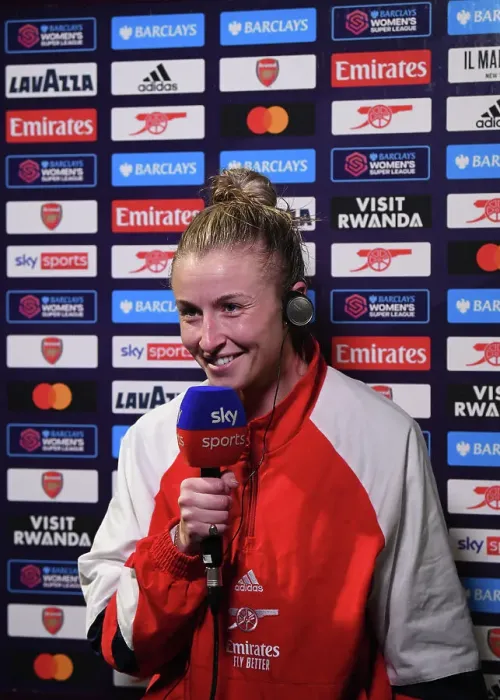 Framed Print : Arsenal Women's Star Leah Williamson Post-Match at Meadow Park Against Reading
