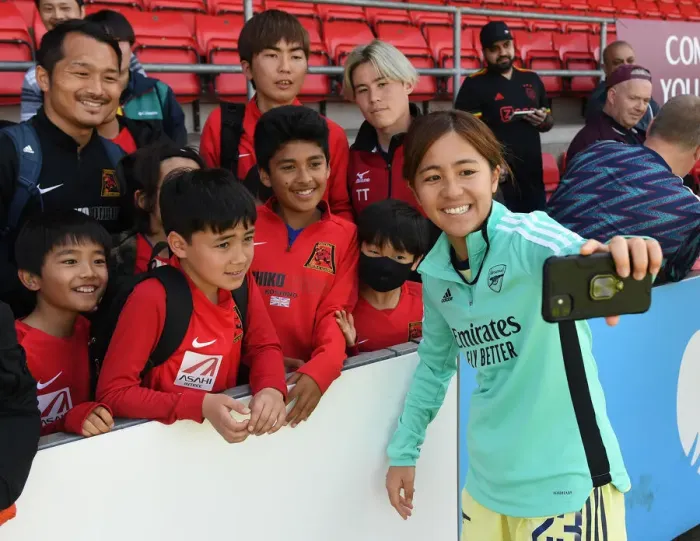 Framed Print : Arsenal Women's Star Mana Iwabuchi Takes a Selfie with Fan after West Ham United Match Framed Print : Arsenal Women's Star Mana Iwabuchi Takes a Selfie with Fan after West Ham United Match