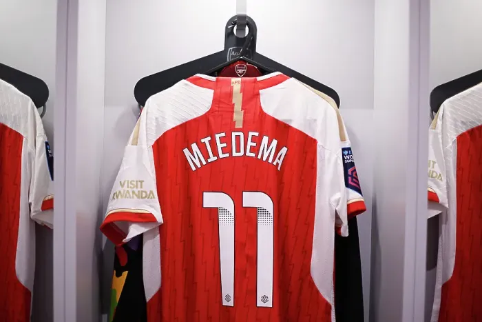 Framed Print : Arsenal Women's Star Striker Vivianne Miedema Gears Up for Arsenal vs. Tottenham Hotspur (FA Women's Continental Tyres League Cup, 2023-24)
