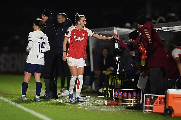 Arsenal Women's Star Vivianne Miedema Substituted Off in FA WSL Cup Clash Against Tottenham Hotspur