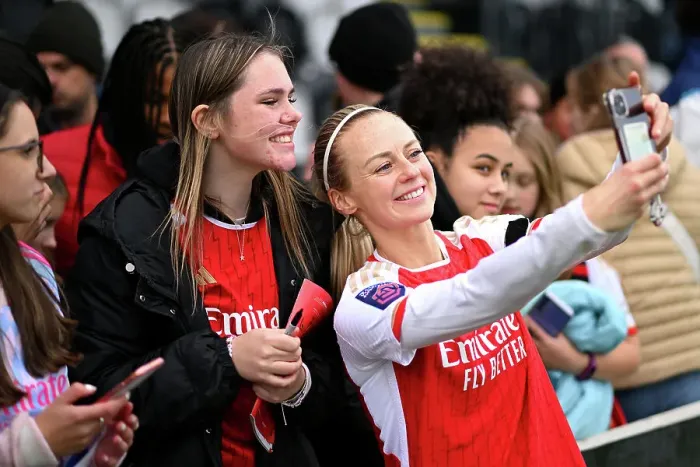 Framed Print : Arsenal Women's Super League Triumph: Defeating Manchester City (2023-24)