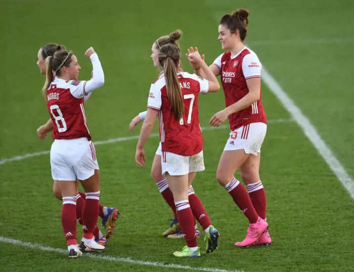 Framed Print : Arsenal Women's Super League Victory: Beattie Scores Hat-Trick vs. Everton Framed Print : Arsenal Women's Super League Victory: Beattie Scores Hat-Trick vs. Everton