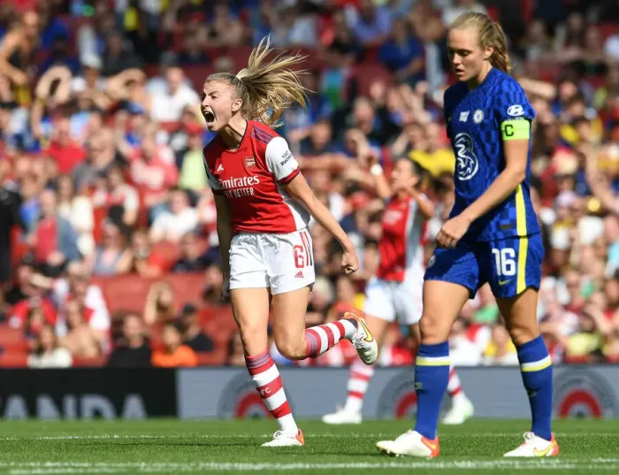 Framed Print : Arsenal Women's Super League Victory: Leah Williamson and Team Celebrate Defeating Chelsea Framed Print : Arsenal Women's Super League Victory: Leah Williamson and Team Celebrate Defeating Chelsea