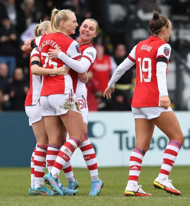 Framed Print : Arsenal Women's Super League Victory: Stina Blackstenius Dramatically Scores Against Manchester United