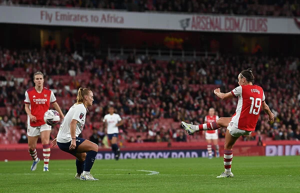 Arsenal Women's Superiority: Caitlin Foord's Hat-Trick Secures Victory over Tottenham Hotspur (2021-22)