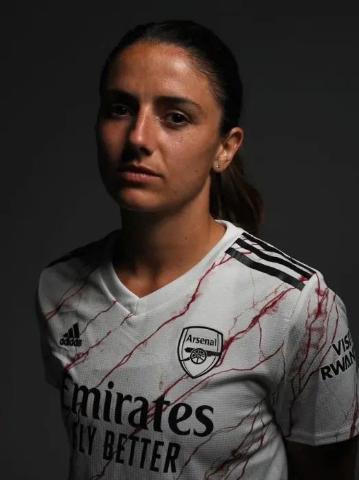 Framed Print : Arsenal Women's Team 2020-21: Danielle van de Donk at Arsenal Photocall