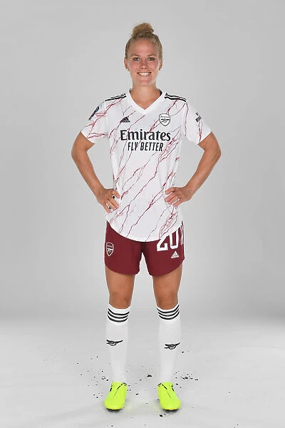 Arsenal Women's Team 2020-21: Leonie Maier at Photocall