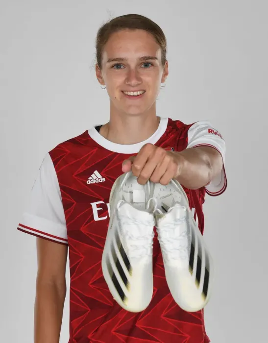 Framed Print : Arsenal Women's Team 2020-21: Vivianne Miedema at Arsenal Photocall Framed Print : Arsenal Women's Team 2020-21: Vivianne Miedema at Arsenal Photocall