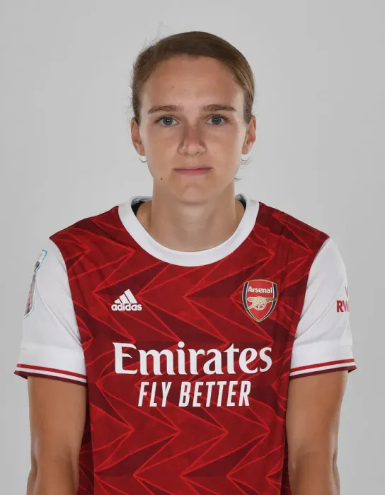 Framed Print : Arsenal Women's Team 2020-21: Vivianne Miedema at Photoshoot Framed Print : Arsenal Women's Team 2020-21: Vivianne Miedema at Photoshoot