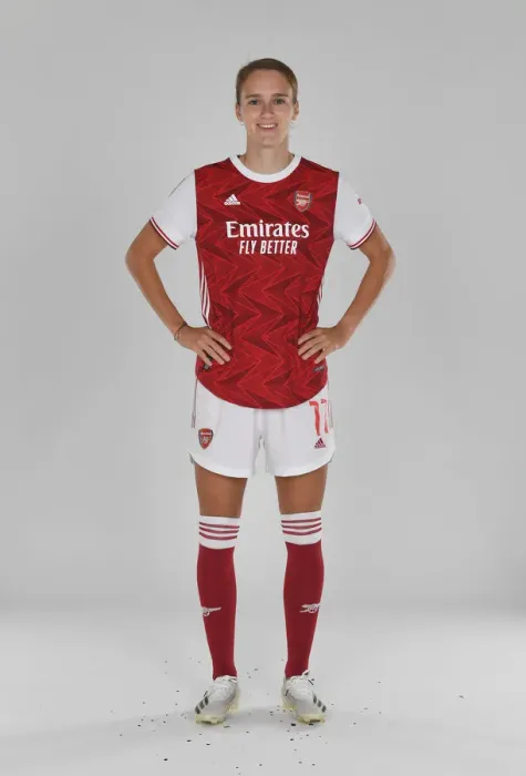 Framed Print : Arsenal Women's Team 2020-21: Vivianne Miedema at Team Photocall Framed Print : Arsenal Women's Team 2020-21: Vivianne Miedema at Team Photocall