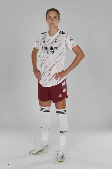 Framed Print : Arsenal Women's Team 2020-21: Vivianne Miedema at Team Photocall Framed Print : Arsenal Women's Team 2020-21: Vivianne Miedema at Team Photocall