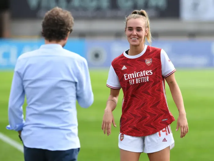 Framed Print : Arsenal Women's Team: Manager Joe Montemurro and Jill Roord Share a Light-Hearted Moment during Arsenal Women v Reading Women Match (2020-21) Framed Print : Arsenal Women's Team: Manager Joe Montemurro and Jill Roord Share a Light-Hearted Moment during Arsenal Women v Reading Women Match (2020-21)