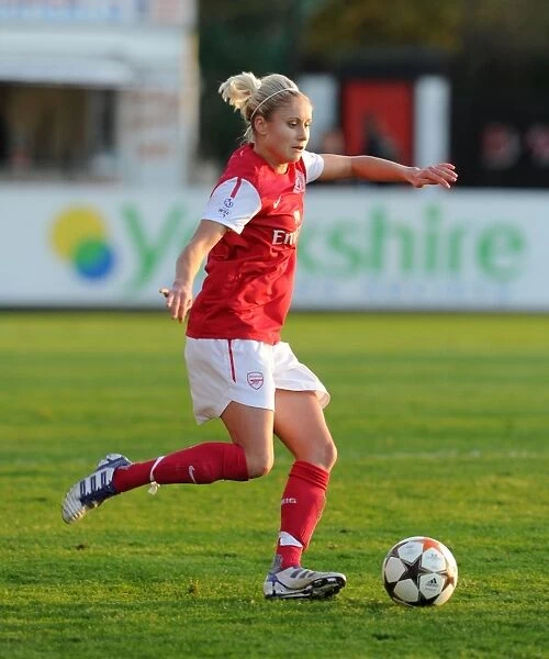 Arsenal Women's Team Defies Rayo Vallecano in UEFA Champions League: Steph Houghton's Goal Secures 5-1 Victory (Round of 16, 2nd Leg)