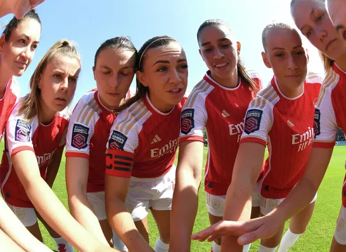 Framed Print : Arsenal Women's Team: Katie McCabe Rallies Players Before Arsenal vs. Aston Villa (2022-23)