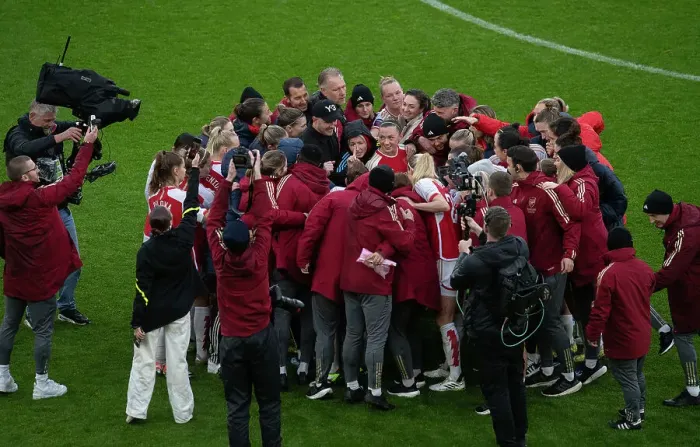 Framed Print : Arsenal Women's Team: Katie McCabe Unites Players in Barclays WSL Battle Against Chelsea Framed Print : Arsenal Women's Team: Katie McCabe Unites Players in Barclays WSL Battle Against Chelsea