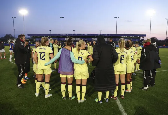 Framed Print : Arsenal Women's Team Unites After Hard-Fought Everton Match