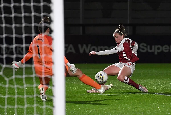 Arsenal Women's Triumph: Kim Little Scores Second Goal in Empty Meadow Park (2020-21)