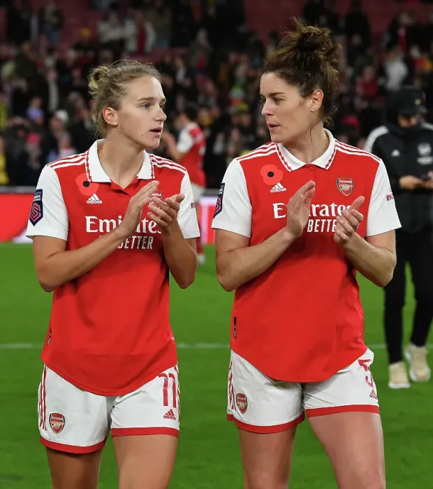 Framed Print : Arsenal Women's Triumph: Miedema and Beattie Celebrate Victory over Manchester United at Emirates Stadium